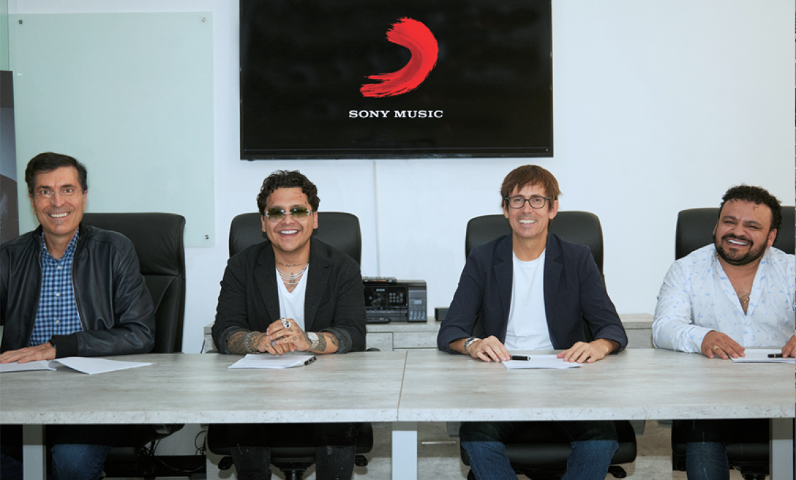 Chistian-nodal-firma-con-Sony-music-1160x700