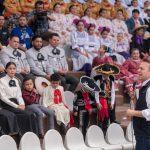 Al son del mariachi; celebra Esteban Villegas fiestas patrias con actos cívicos y presentaciones musicales