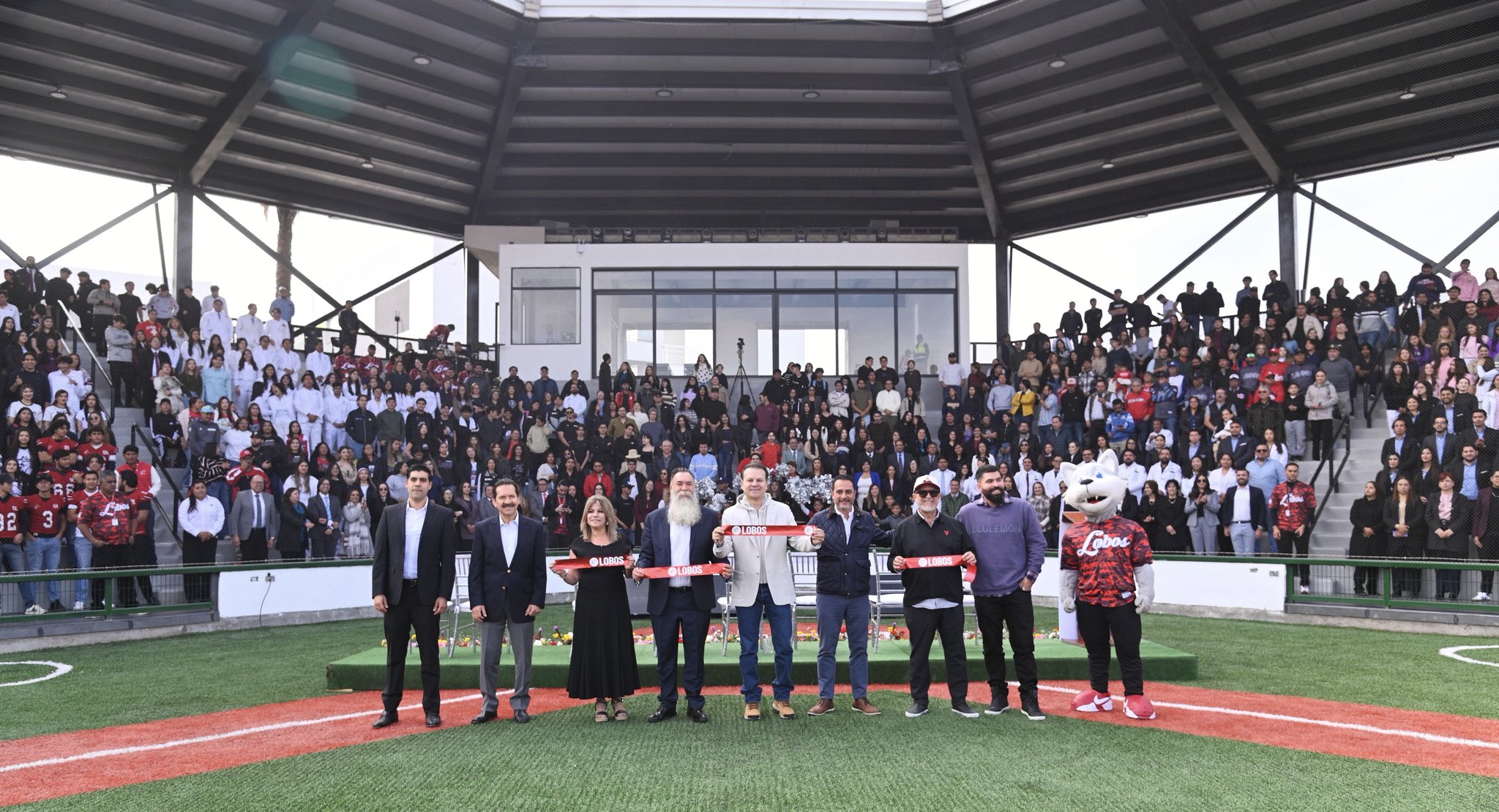 El pitcher mundialista José Urquidi destacó entre las personalidades que acudieron al evento