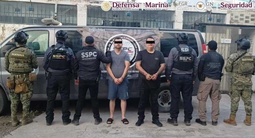 Los detenidos fueron Mario Alfredo Lindoro Navidad, alias “El 7”, de 44 años, identificado como cuñado y operador financiero de Iván Archivaldo, y Mario Lindoro Elenes, alias “El Niño”, de 69 años, señalado como suegro