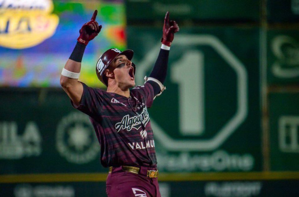 El californiano de 32 años deja huella en la Comarca Lagunera, donde se ganó el cariño de la afición en el Estadio Revolución gracias a su carisma