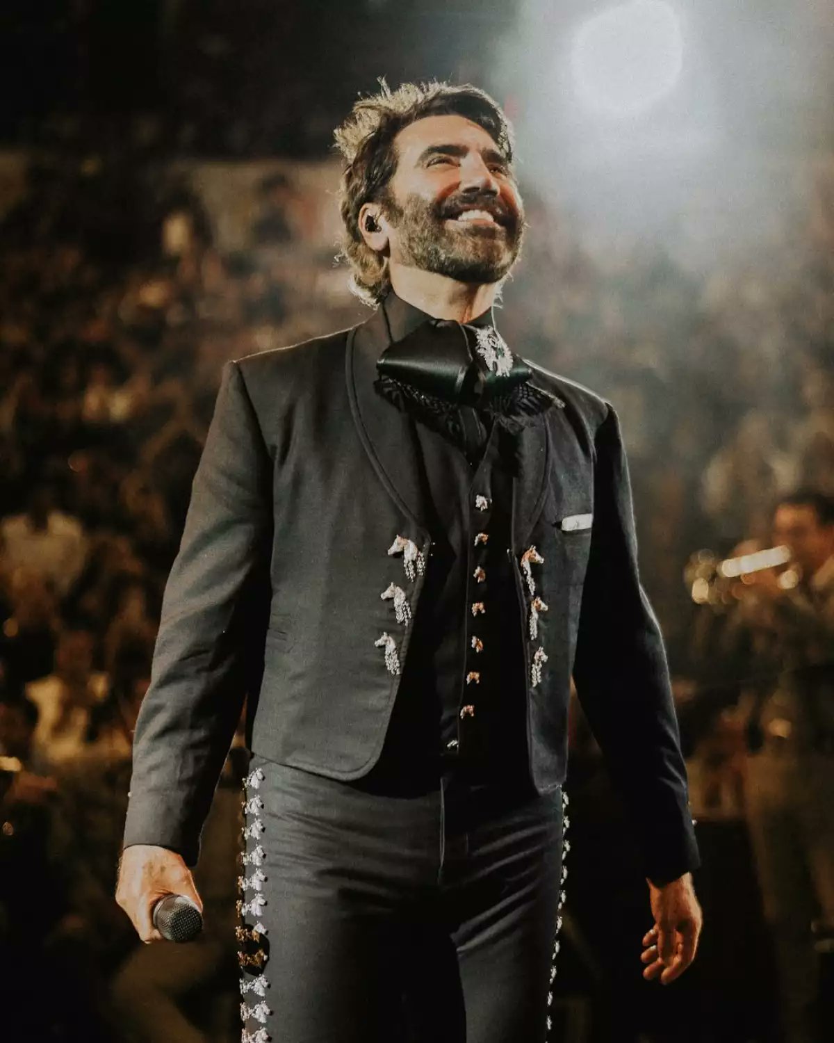 A través de sus historias de Instagram, el artista compartió un mensaje para tranquilizar a sus fans