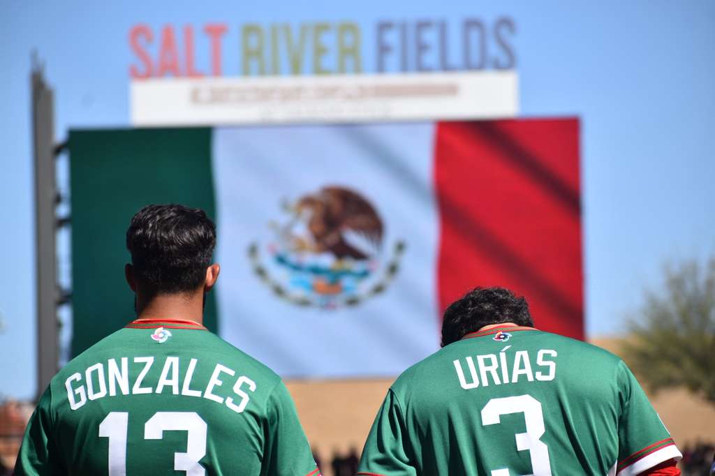 El duelo comenzó cerrado, con seis ceros consecutivos gracias al trabajo de los abridores Taijuan Walker y Zac Gallen.