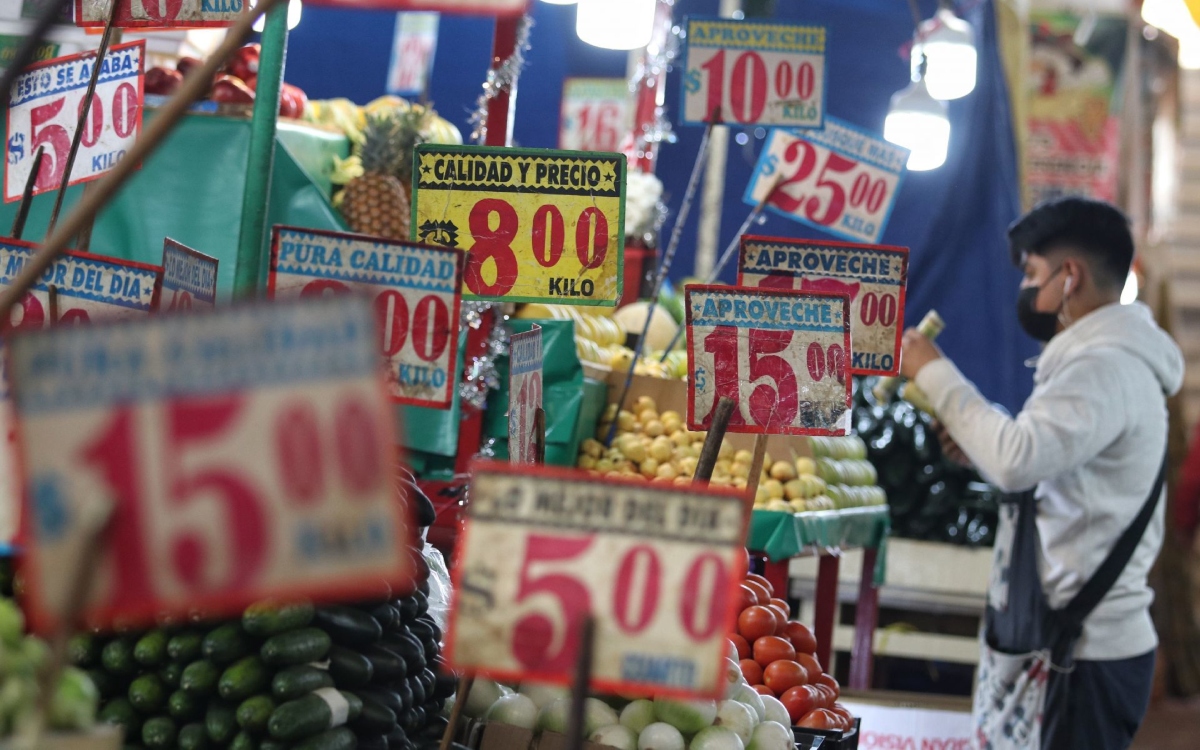 El principal efecto se verá en el bolsillo de los mexicanos. Productos básicos podrían seguir aumentando de precio en las próximas semanas.