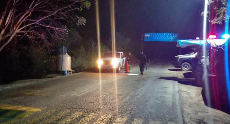 as autoridades instalaron destacamentos y filtros de vigilancia en los accesos principales al municipio.